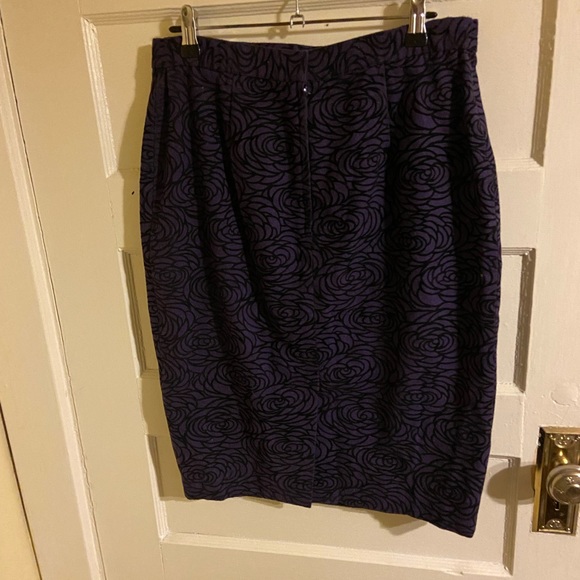 Vintage Purple Pencil Skirt - Picture 4 of 5